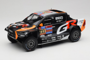 Toyota GR DKR Hilux Evo #211 H. Lategan / B. Cummings Rally Dakar 2025 IXO 1:18 18RMC237 Métal Moulé