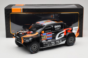 Toyota GR DKR Hilux Evo #211 H. Lategan / B. Cummings Rally Dakar 2025 IXO 1:18 18RMC237 Métal Moulé — image 6 sur 6