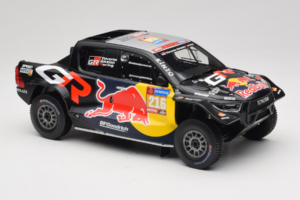 Toyota GR DKR Hilux Evo #216 S. Quintero / D. Zenz Rally Dakar 2024 IXO 1:18 18RMC238B Métal Moulé — image 4 sur 6