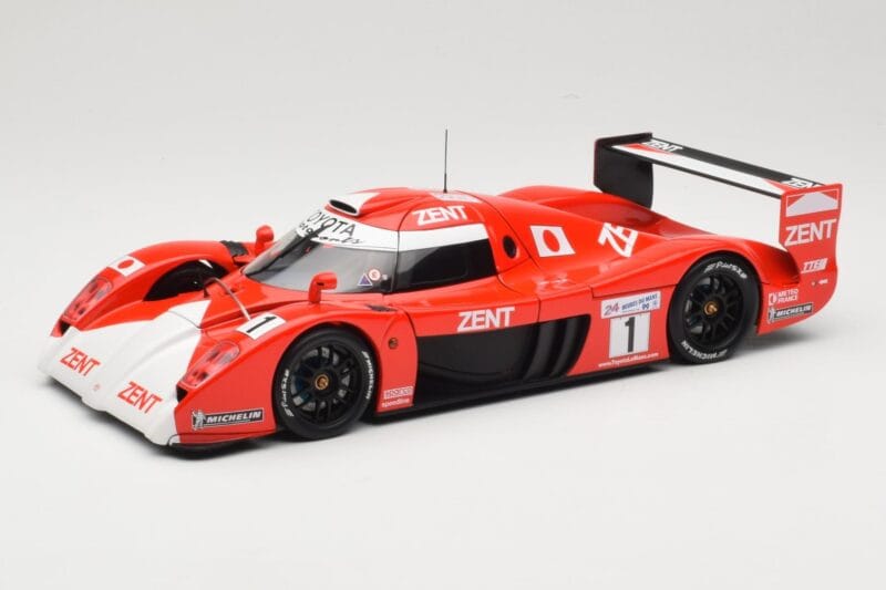 Toyota GT-One TS020 GT1 #1 M. Brundle / E. Collard / V. Sospiri 24 Hours of Le Mans 1999 AUTOart 1:18 89986 Métal Moulé