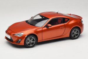Toyota GT86 Rouge Century Dragon 1:18 CD01 Métal Moulé