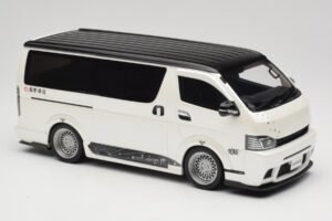 Toyota Hiace Super GL Pearl White Otto 1:18 OT1136 Résine — image 4 sur 6