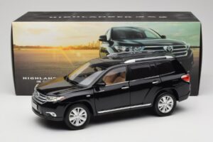 Toyota Highlander XU40 Noir Paudi Model 1:18 2043612-B1 Métal Moulé — image 8 sur 8