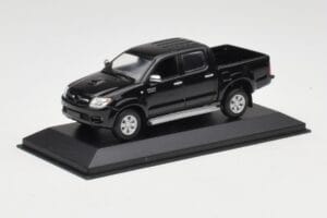 Toyota Hilux Noir Minichamps 1:43 400166662 Métal Moulé — image 2 sur 4