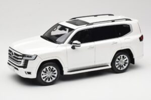 Toyota Land Cruiser J300 ZX Blanc LCD 1:18 LCD18013-ZX-WH Métal Moulé