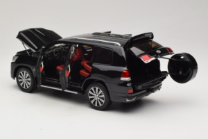Toyota Land Cruiser LC200 Noir Kengfai 1:18 KF024-13 Métal Moulé — image 5 sur 8