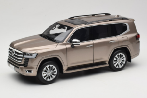 Toyota Land Cruiser LC300 ZX Or LCD 1:18 LCD18013-ZX-GO Métal Moulé