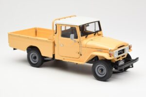 Toyota Land Cruiser Pickup Beige Kyosho 1:18 08958BE Métal Moulé — image 6 sur 8