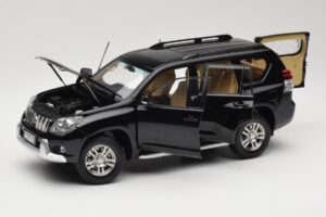 Toyota Land Cruiser Prado J150 Noir Paudi Model 1:18 623132-BK Métal Moulé — image 2 sur 8