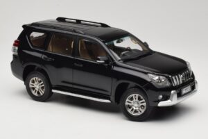 Toyota Land Cruiser Prado J150 Noir Paudi Model 1:18 623132-BK Métal Moulé — image 6 sur 8