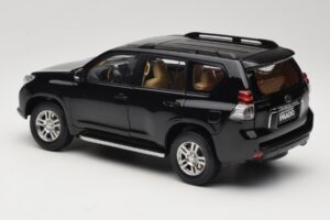 Toyota Land Cruiser Prado J150 Noir Paudi Model 1:18 623132-BK Métal Moulé — image 7 sur 8