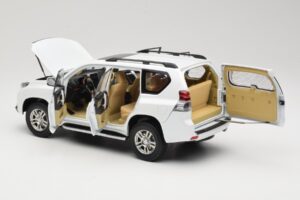 Toyota Land Cruiser Prado J150 Blanc Paudi Model 1:18 623132-WH Métal Moulé — image 5 sur 8