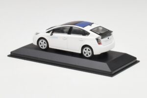 Toyota Prius XW30 Super Blanc Minichamps 1:43 PRIUS001 Métal Moulé — image 3 sur 4