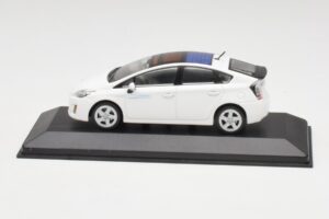 Toyota Prius XW30 Super Blanc Minichamps 1:43 PRIUS001 Métal Moulé
