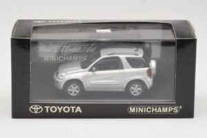 Toyota RAV4 XA20 Argent Intérieur Clair Minichamps 1:43 31434205 Métal Moulé — image 4 sur 4