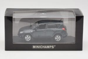 Toyota RAV4 XA20 Vert Minichamps 1:43 TOYOTA008 Métal Moulé — image 4 sur 4