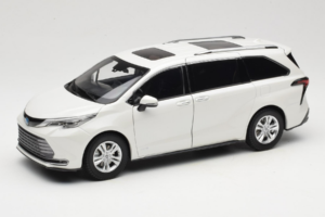 Toyota Sienna XL30 Blanc OEM 1:18 TOYOTA013 Métal Moulé