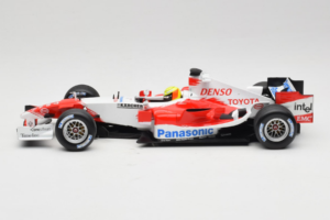 Toyota TF105 #17 R. Schumacher Panasonic Toyota Racing 2005 Minichamps 1:18 100050017 Métal Moulé — image 3 sur 7