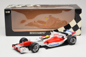 Toyota TF105 #17 R. Schumacher Panasonic Toyota Racing Showcar 2005 Minichamps 1:18 100050087 Métal Moulé — image 7 sur 7