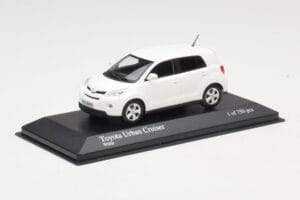 Toyota Urban Cruiser Blanc Minichamps 1:43 400166960 Métal Moulé — image 3 sur 3