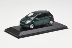 Toyota Yaris XP10 Oxford Green Minichamps 1:43 400166501 Métal Moulé — image 2 sur 4