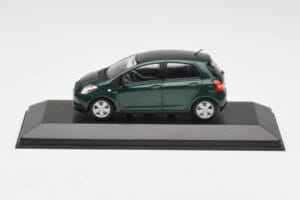 Toyota Yaris XP10 Oxford Green Minichamps 1:43 400166501 Métal Moulé