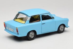 Trabant 601 Bleu Sun Star 1:18 4290 Métal Moulé — image 3 sur 8