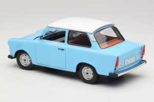 Trabant 601 Deluxe Bleu Blanc Sun Star 1:18 4286 Métal Moulé — image 5 sur 6