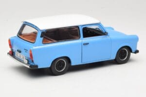 Trabant 601 Break Bleu Sun Star 1:18 4272 Métal Moulé — image 3 sur 8