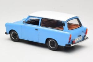 Trabant 601 Break Bleu Sun Star 1:18 4272 Métal Moulé — image 7 sur 8