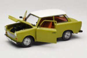 Trabant 601 Vert Sun Star 1:18 4289 Métal Moulé — image 2 sur 8