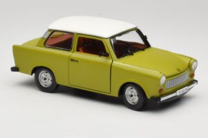 Trabant 601 Vert Sun Star 1:18 4289 Métal Moulé — image 6 sur 8
