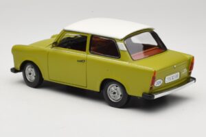 Trabant 601 Vert Sun Star 1:18 4289 Métal Moulé — image 7 sur 8