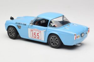 Triumph TR4 Rally Car Revell 1:18 8773 Métal Moulé — image 7 sur 8