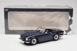 Triumph TR6 PI Bleu Foncé Minichamps 1:18 155132032 Métal Moulé — image 6 sur 6