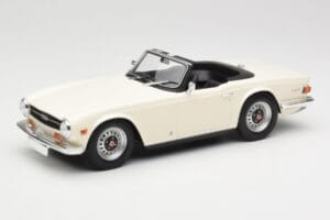 Triumph TR6 PI Blanc Minichamps 1:18 155132035 Métal Moulé