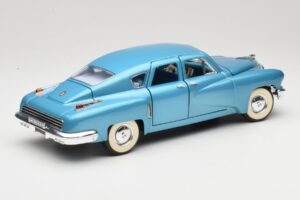 Tucker Torpedo Bleu Road Signature 1:18 92268 Métal Moulé — image 3 sur 8