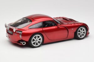 TVR Sagaris Rouge Revell 1:18 08816 Métal Moulé — image 3 sur 8