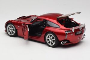 TVR Sagaris Rouge Revell 1:18 08816 Métal Moulé — image 5 sur 8