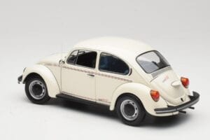 Volkswagen 1200 Jeans Bug Blanc Minichamps 1:18 150057101 Métal Moulé — image 7 sur 8