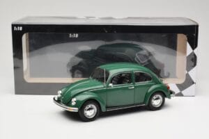 Volkswagen Beetle 1200 Vert Minichamps 1:18 150057105 Métal Moulé — image 8 sur 8