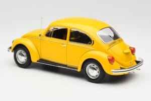 Volkswagen Beetle 1200 Jaune Minichamps 1:18 150057106 Métal Moulé — image 7 sur 8