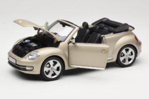 Volkswagen Beetle A5 Cabriolet Gris Kyosho 1:18 5C3099302P7W Métal Moulé — image 2 sur 8