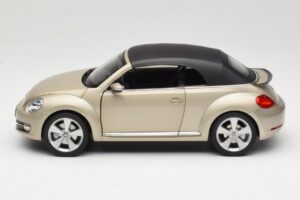 Volkswagen Beetle A5 Cabriolet Gris Kyosho 1:18 5C3099302P7W Métal Moulé — image 4 sur 8