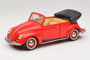 Volkswagen Beetle Cabriolet Rouge Maisto 1:18 56010 Métal Moulé