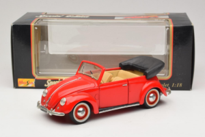 Volkswagen Beetle Cabriolet Rouge Maisto 1:18 56010 Métal Moulé — image 8 sur 8