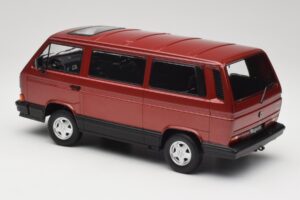 Volkswagen Bus T3 Multivan Magnum Mars Red Metallic KK-Scale 1:18 KKDC180991 Métal Moulé — image 5 sur 6