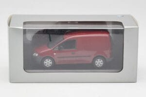 Volkswagen Caddy 2K Rouge Foncé Minichamps 1:43 CADDY004 Métal Moulé — image 4 sur 4