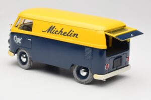 Volkswagen T1 Combi Michelin Noir & Jaune Solido 1:18 9406 Métal Moulé — image 5 sur 8