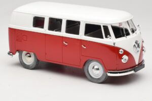 Volkswagen Combi T1 Rouge & Blanc Solido 1:18 8031 Métal Moulé — image 6 sur 8
